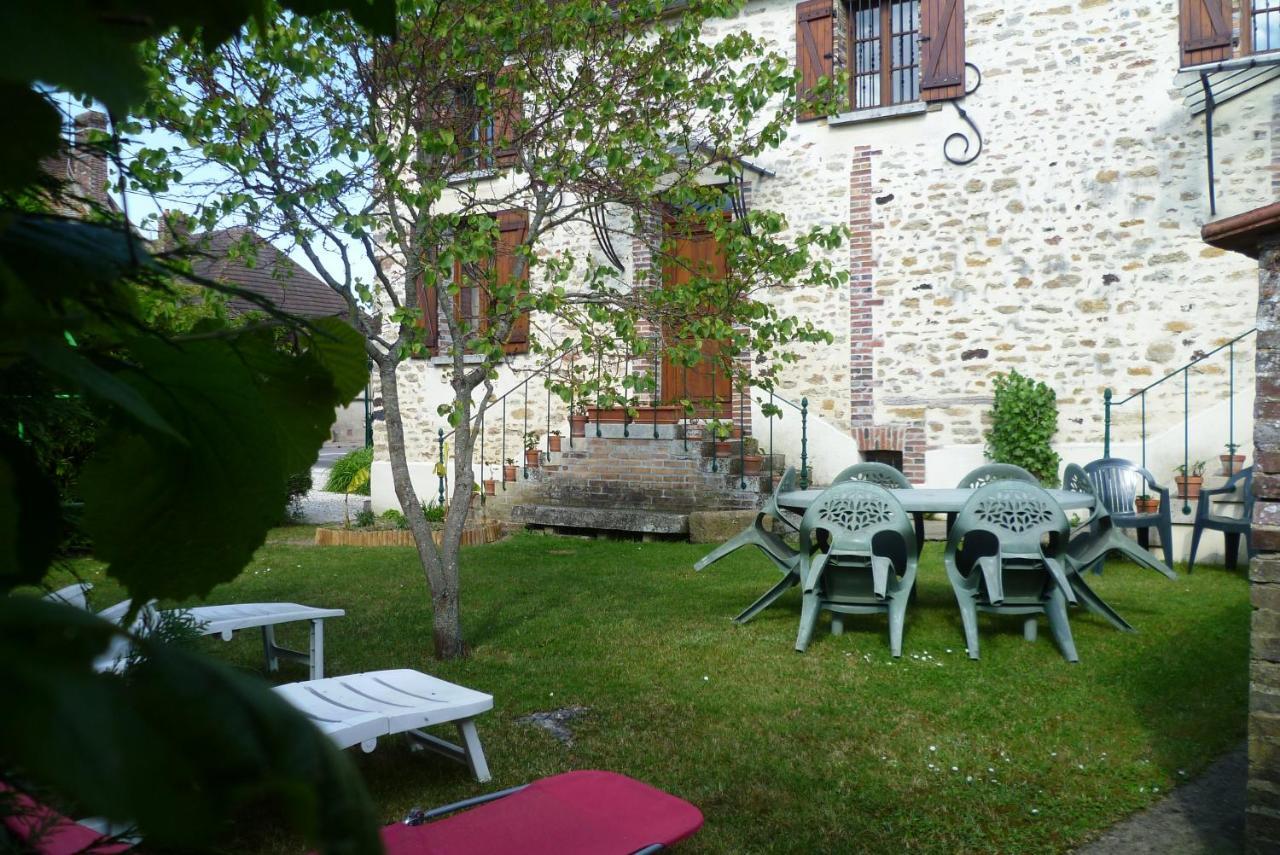 Gite L'Ecole Buissonniere Cheu Exterior foto